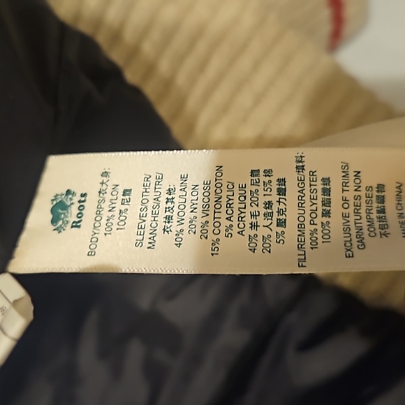 Genuine Roots Cabin Jacket (Woman’s) Size Medium - Picture 6 of 9